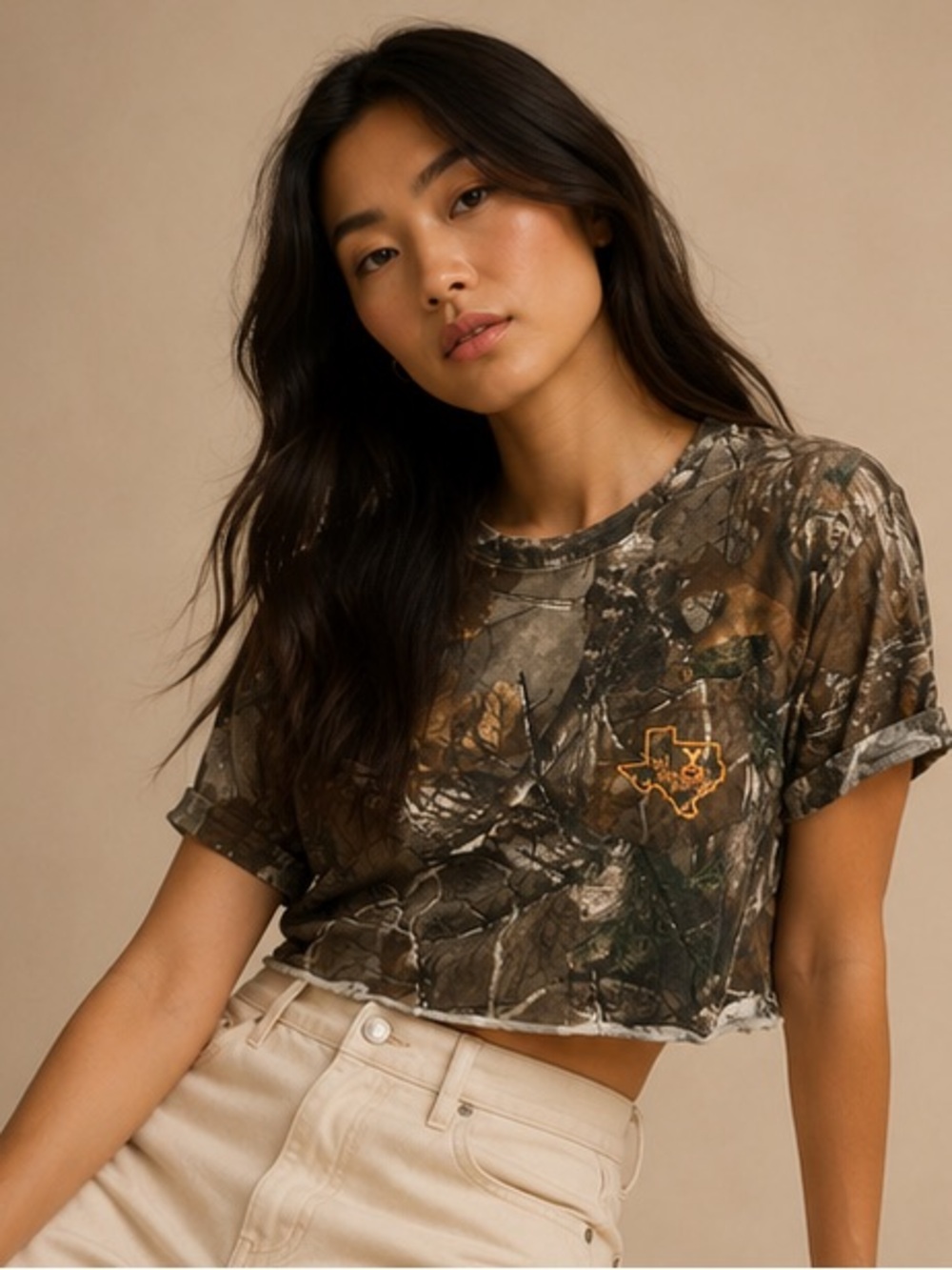 Y2K Camo Cropped Tee Women’s Medium Hunting Graphic Crop Top